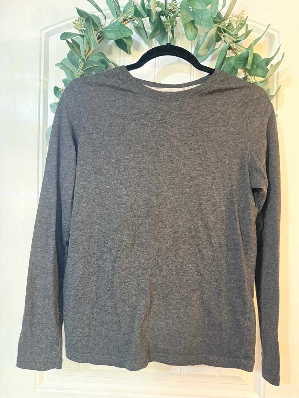 💫10/$25 • George Long-Sleeve Crewneck Long Sleeve Top